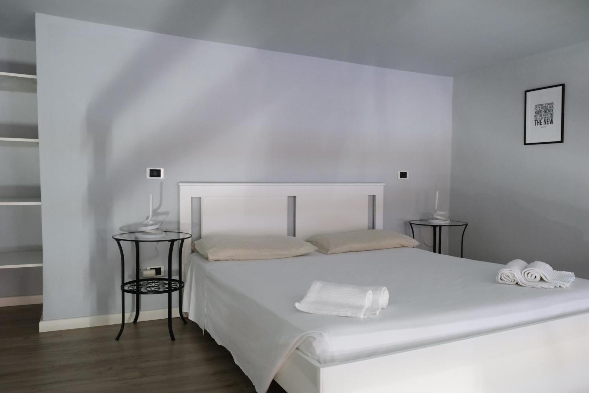 Carega City Center Apartment Verona Exteriör bild